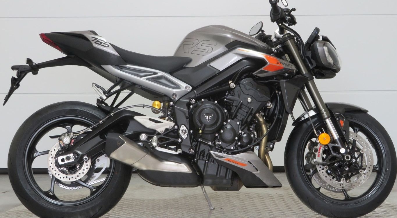 Offer Triumph Street Triple 765 RS