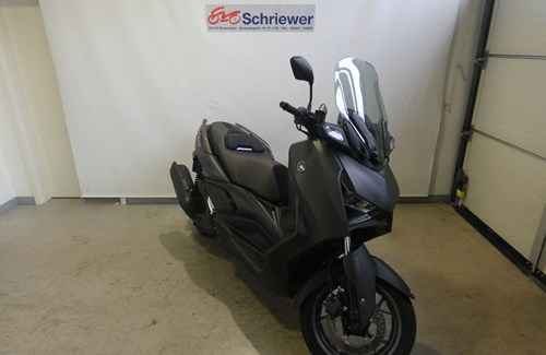 Neumotorrad Yamaha XMAX 300