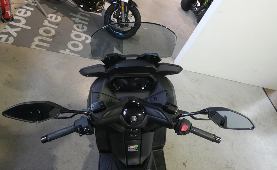 Angebot Yamaha XMAX 300 Bild 7: Angebot Yamaha XMAX 300