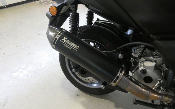 Gebrauchtmotorrad Yamaha XMAX 300 Tech MAX - Bild 8