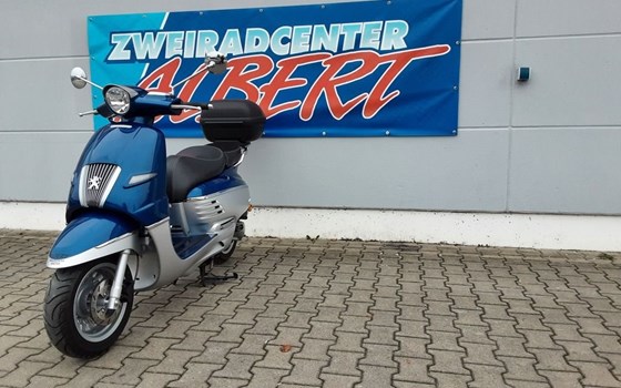 Gebrauchtmotorrad Peugeot Django 50 4T Allure - Bild 9