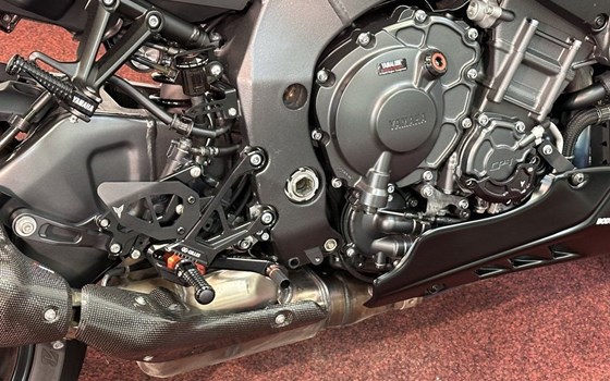 Gebrauchtmotorrad Yamaha MT-10 - Bild 11