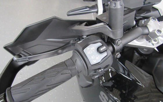 Gebrauchtmotorrad Suzuki V-Strom 1050DE - Bild 13
