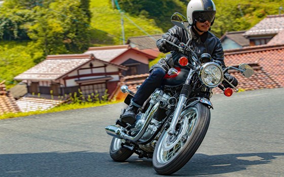 Neufahrzeug Kawasaki W800 - Bild 9 Neufahrzeug Kawasaki W800 - Bild 9