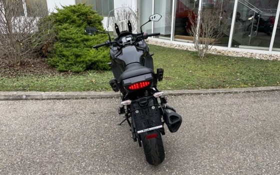 Gebrauchtmotorrad Kawasaki Versys 1000 - Bild 3 Gebrauchtmotorrad Kawasaki Versys 1000 - Bild 3