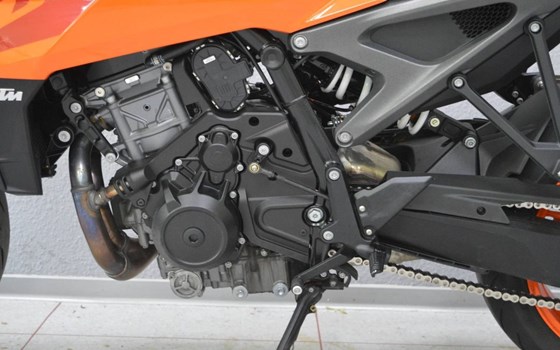Gebrauchtmotorrad KTM 990 Duke - Bild 8