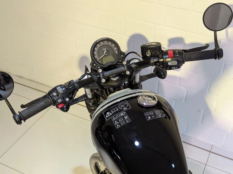 Angebot Triumph Bonneville Bobber Bild 5: Angebot Triumph Bonneville Bobber