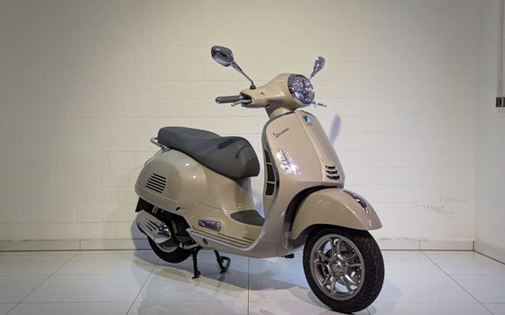 Neufahrzeug Vespa GTS 125 - Bild 1