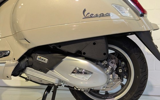 Neufahrzeug Vespa GTS 125 - Bild 6