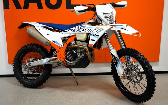 Gebrauchtmotorrad KTM 350 EXC-F SIX DAYS - Bild 1 Gebrauchtmotorrad KTM 350 EXC-F SIX DAYS - Bild 1