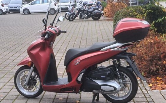 Gebrauchtmotorrad Honda SH350i - Bild 3