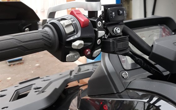 Neufahrzeug QJ Motor SFA 1000 ABS EPS DLX TOURING - Bild 11