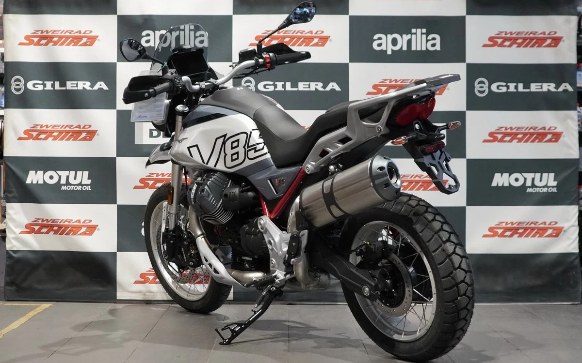 Zum Vergrößern bitte anklicken! Angebot Moto Guzzi V85 TT