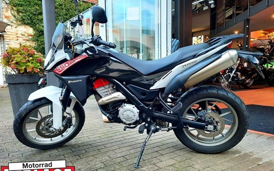 Gebrauchtmotorrad Husqvarna TR 650 Strada - Bild 3