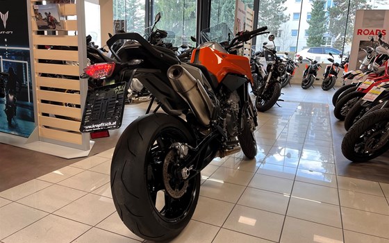 Gebrauchtmotorrad KTM 790 Duke - Bild 5 Gebrauchtmotorrad KTM 790 Duke - Bild 5