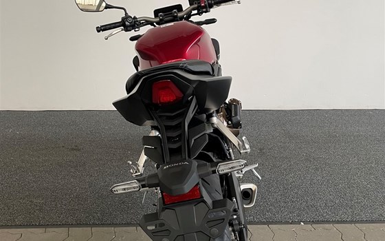 Neufahrzeug Honda CB650R E-Clutch - Bild 11 Neufahrzeug Honda CB650R E-Clutch - Bild 11