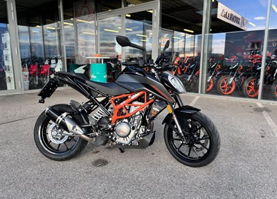 GEBRAUCHTFAHRZEUG KTM 390 Duke