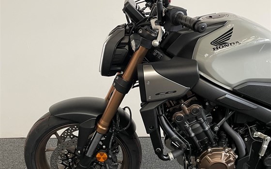 Neufahrzeug Honda CB650R E-Clutch - Bild 13 Neufahrzeug Honda CB650R E-Clutch - Bild 13