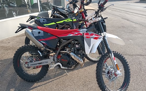 Neufahrzeug Fantic XEF 125 Performance - Bild 11