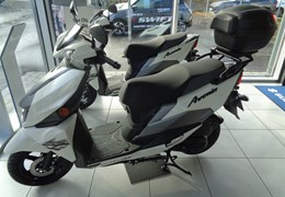 Neumotorrad Suzuki Avenis 125