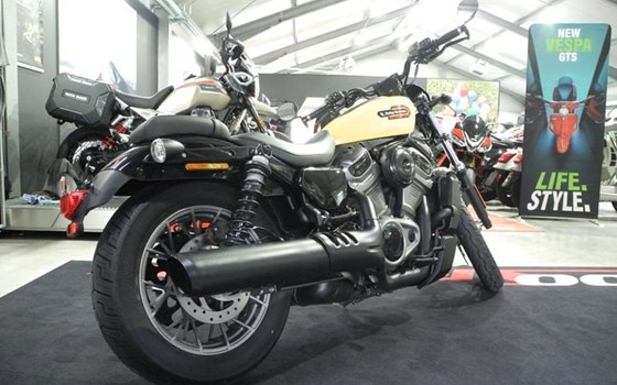 Gebrauchtmotorrad Harley-Davidson Nightster Special - Bild 7