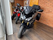 Honda Forza 750
