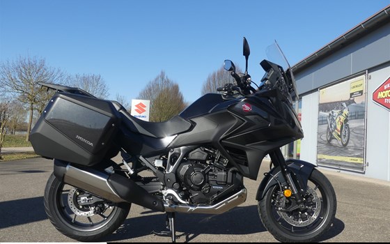 Neufahrzeug Honda NT1100 DCT Electronic Suspension - Bild 1