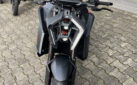Gebrauchtmotorrad KTM 1390 Super Duke R EVO - Bild 2