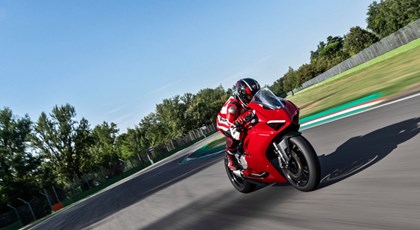 Neumotorrad Ducati Panigale V2