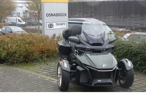 Neumotorrad Can-Am Spyder RT Sea-To-Sky