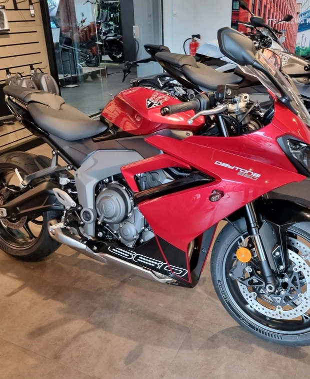 Triumph Daytona 660