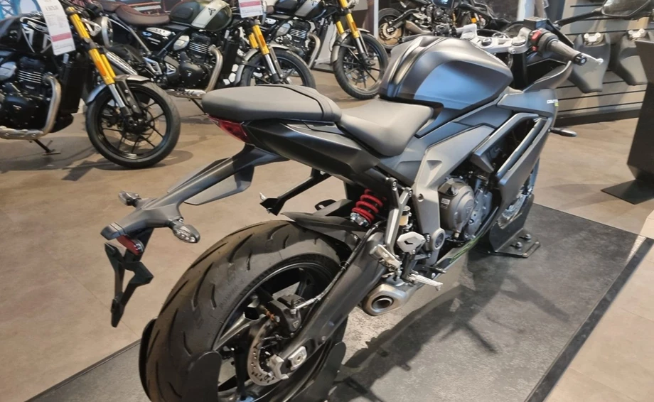 Angebot Triumph Daytona 660 Bild 6: Angebot Triumph Daytona 660