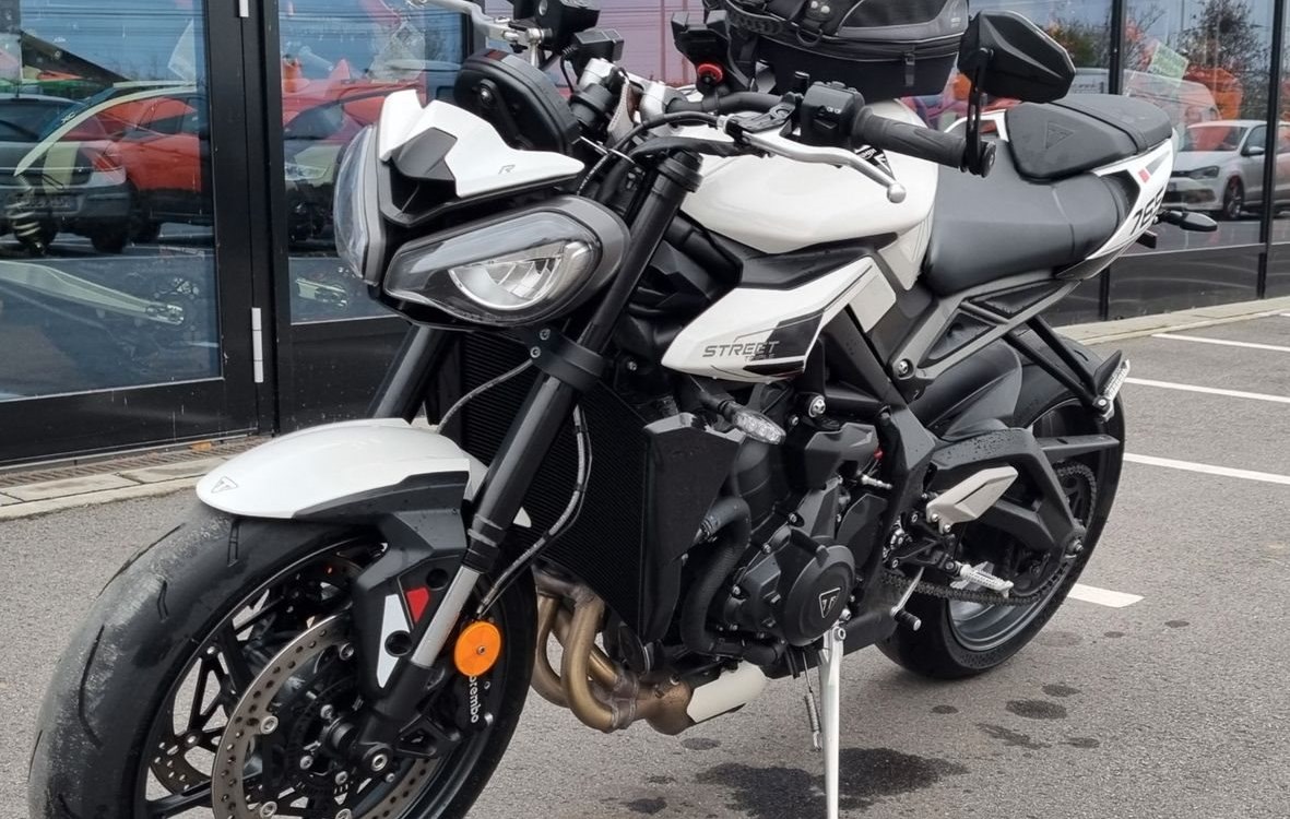 Angebot Triumph Street Triple R