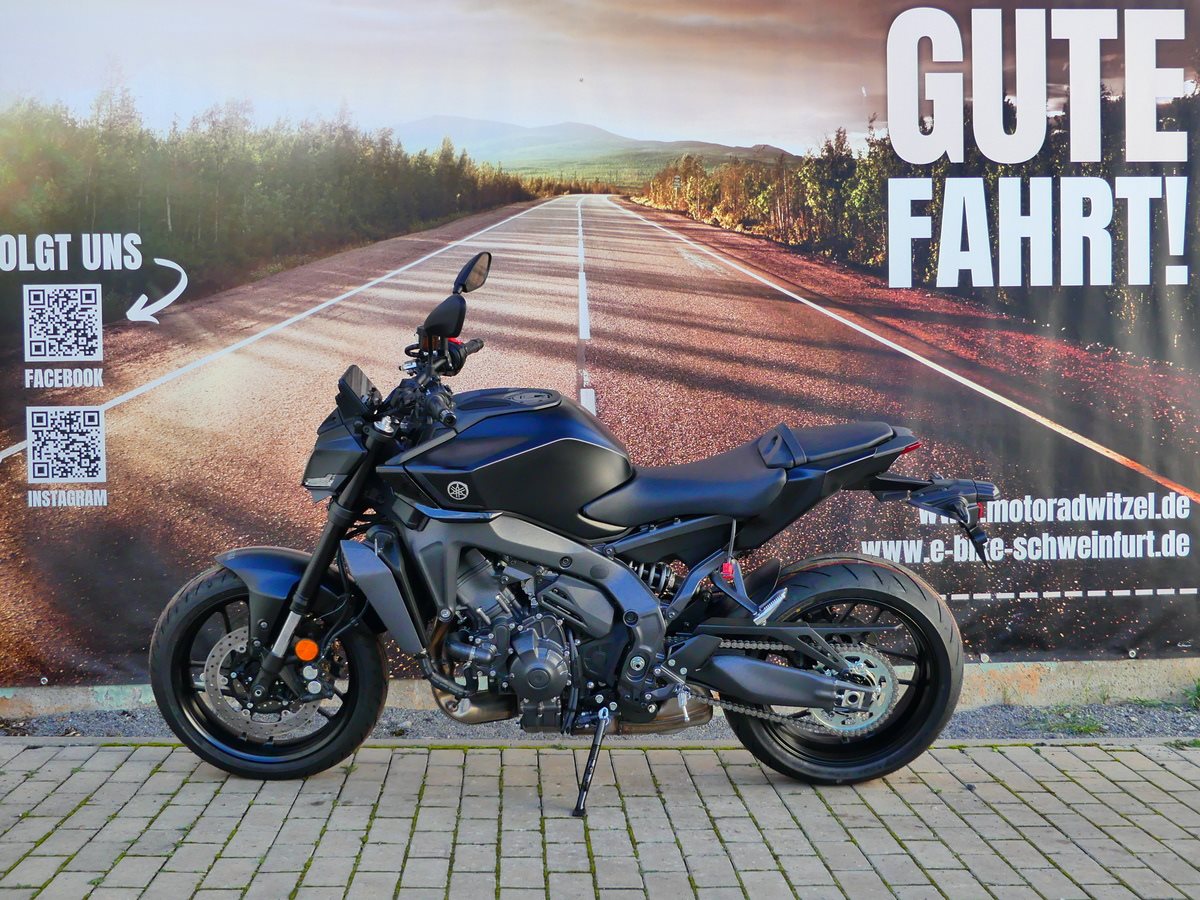 Yamaha MT-09 Y-AMT 35kW