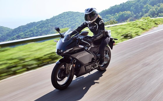 Neufahrzeug Yamaha R3 - Bild 5