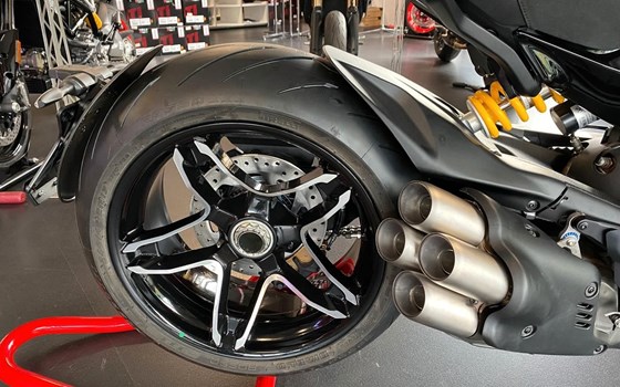 Neufahrzeug Ducati Diavel V4 - Bild 3