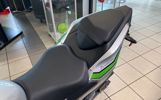 Neufahrzeug Kawasaki Ninja 7 Hybrid - Bild 9