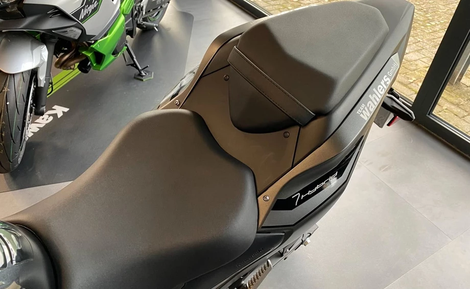 Angebot Kawasaki Z7 Hybrid Bild 2: Angebot Kawasaki Z7 Hybrid