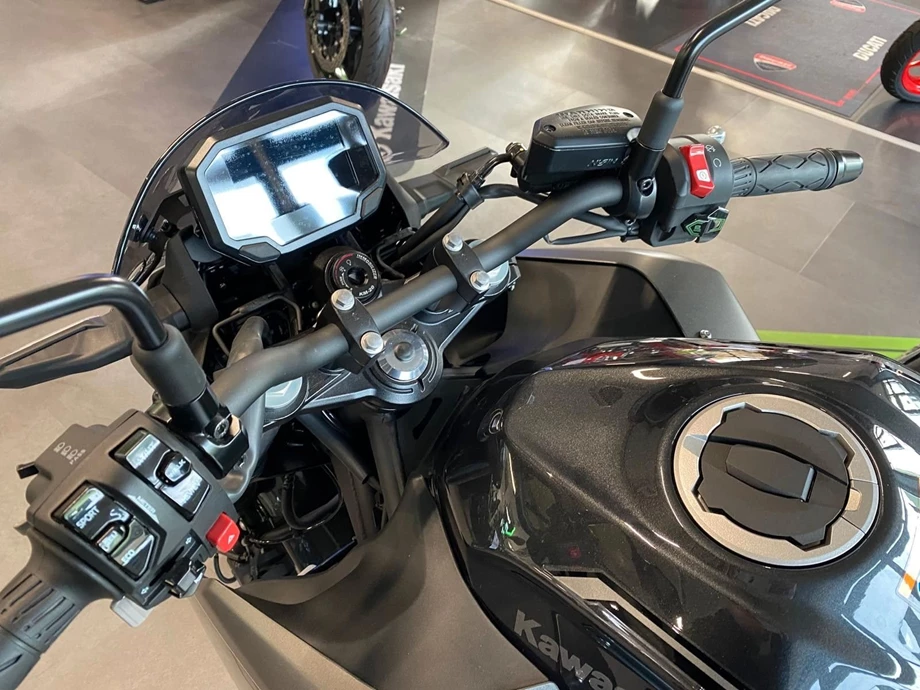 Angebot Kawasaki Z7 Hybrid Bild 4: Angebot Kawasaki Z7 Hybrid