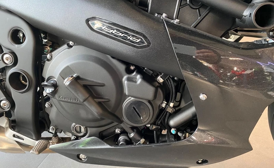 Angebot Kawasaki Z7 Hybrid Bild 7: Angebot Kawasaki Z7 Hybrid