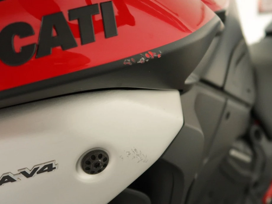 Angebot Ducati Multistrada V4 Rally Bild 10: Angebot Ducati Multistrada V4 Rally