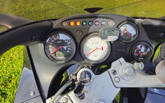 Gebrauchtmotorrad Triumph Sprint ST - Bild 4
