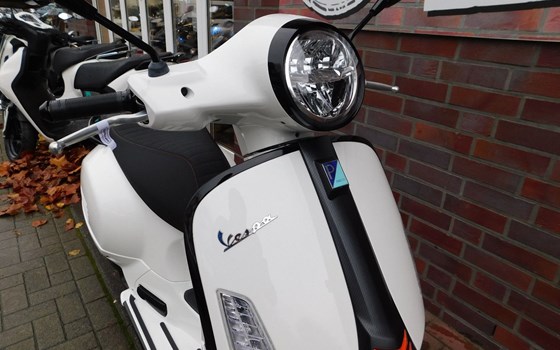 Neufahrzeug Vespa GTS 125 Super Sport - Bild 7