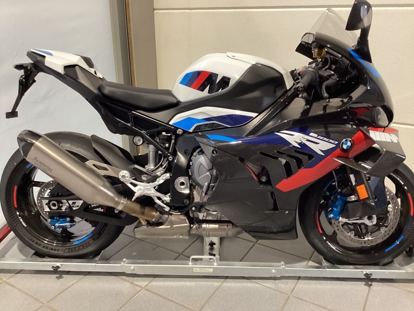 BMW M 1000 RR 