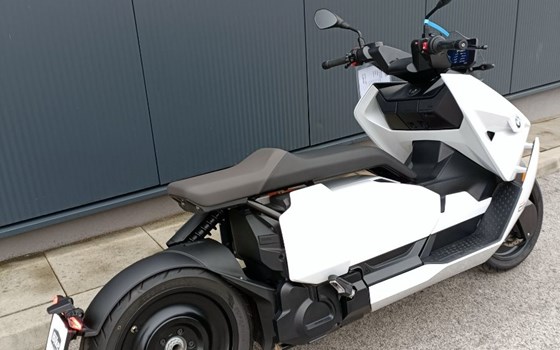 Gebrauchtmotorrad BMW CE 04 - Bild 3 Gebrauchtmotorrad BMW CE 04 - Bild 3