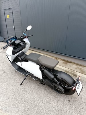 BMW CE 04 (light-white uni) - Bild 6
