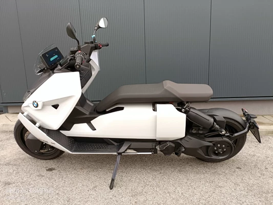 BMW CE 04 (light-white uni) - Bild 2