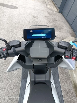 BMW CE 04 (light-white uni) - Bild 8