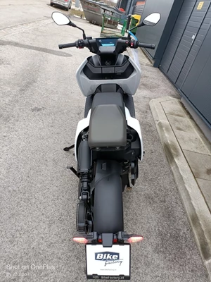 BMW CE 04 (light-white uni) - Bild 7