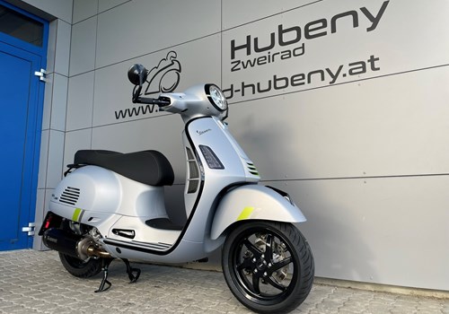 Vespa GTS 300 hpe Super Tech